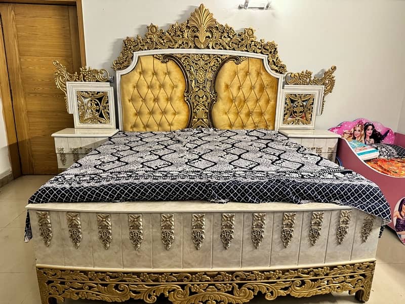 Royal chinioti style double bed set 2 months used 0
