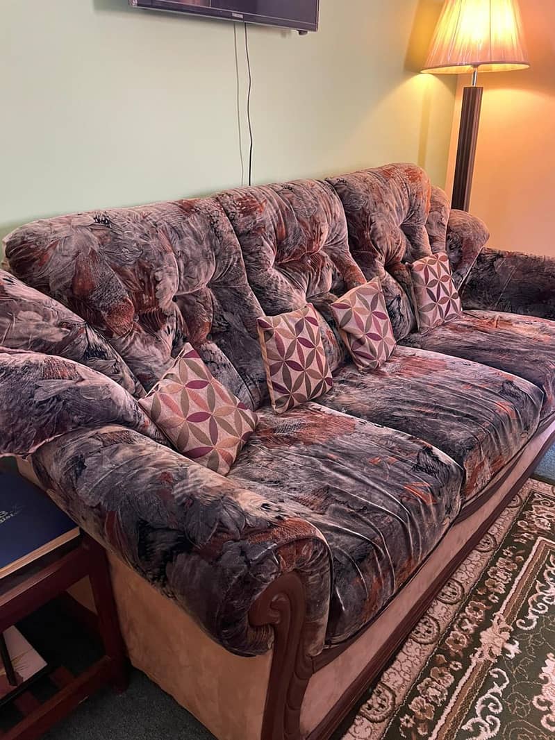 5 seater sofa for sale 0