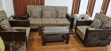 5 seater sofa, tables set of 3.