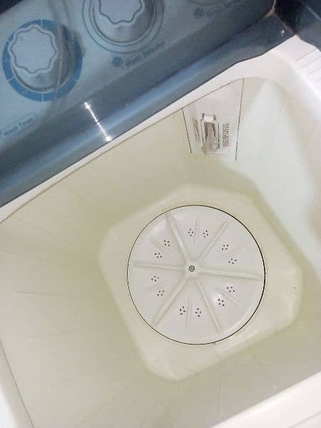 Dawlance twin tub semiAutomatic washing machine dw 6500 (Used) 1