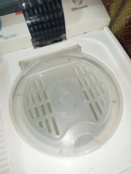 Dawlance twin tub semiAutomatic washing machine dw 6500 (Used) 5