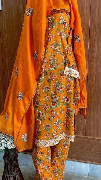 lawn printed 3 pieces stitched suit 2