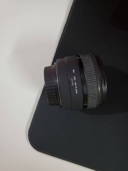 Sigma 30mm lens F1.4 Prime Lens 1