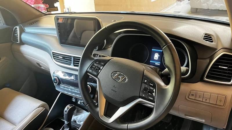 Hyundai Tucson AWD Ultimate 2