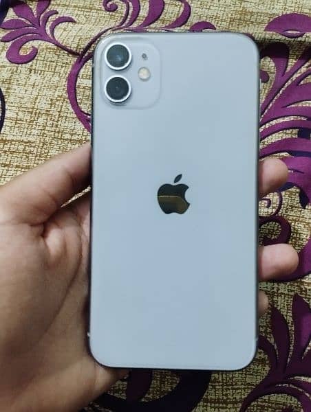 Iphone 11 jv 64 Gb with 4 month sim time full 0