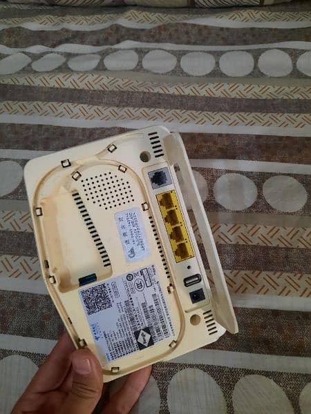 Fiber cable WiFi Router 2