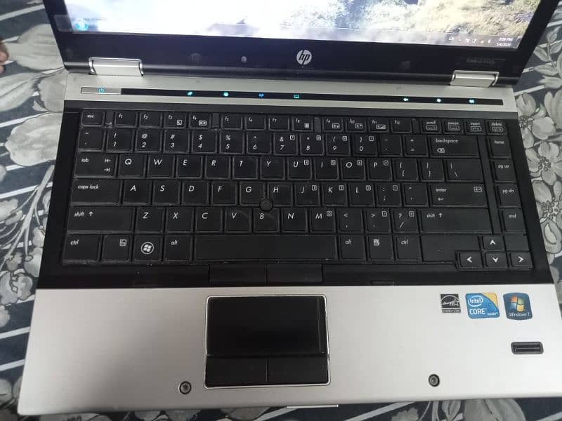 HP EliteBook 8440p 0