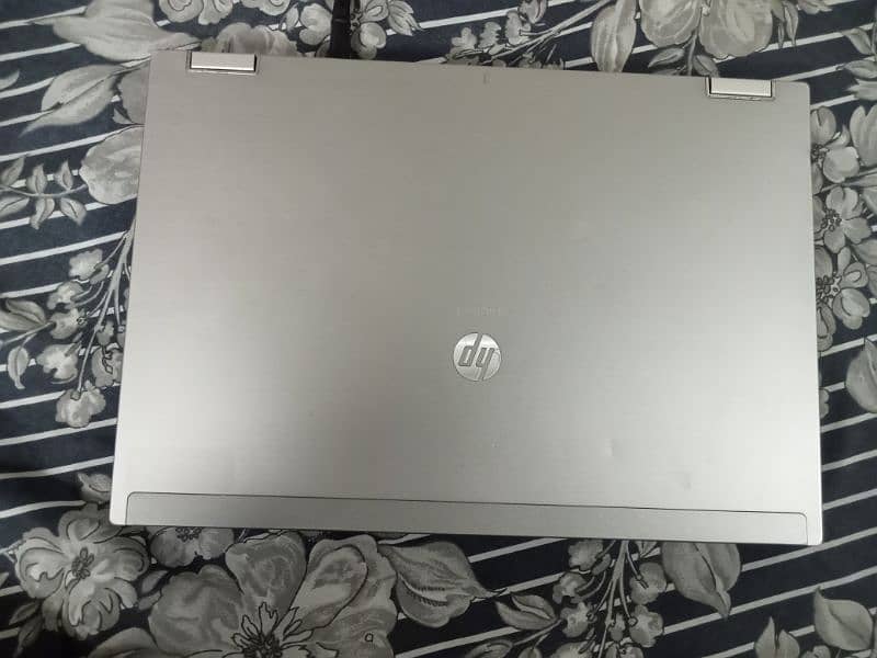 HP EliteBook 8440p 2