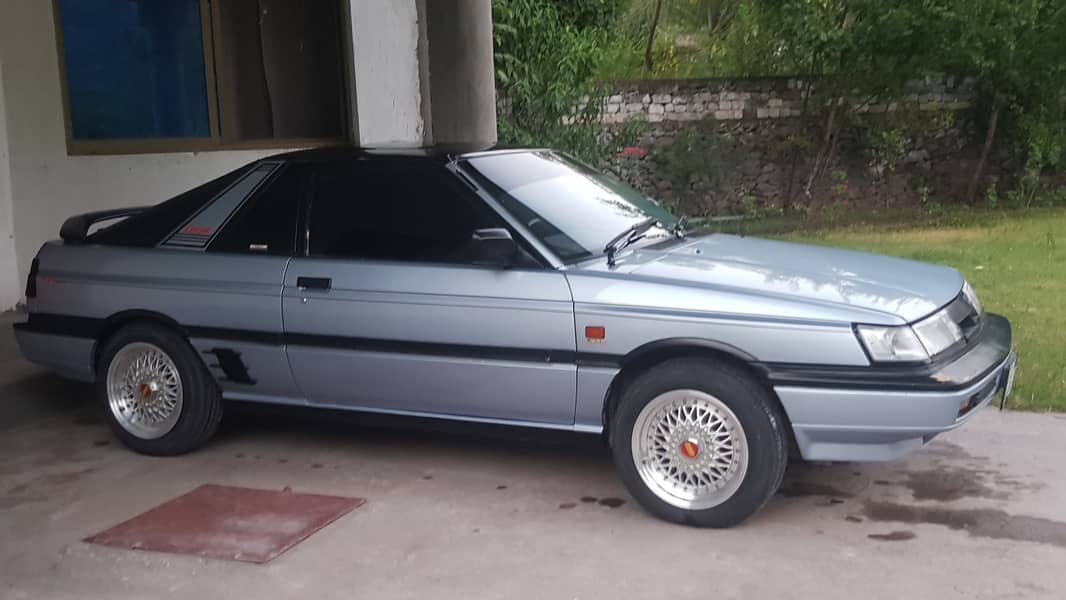 Nissan sunny coupe 5