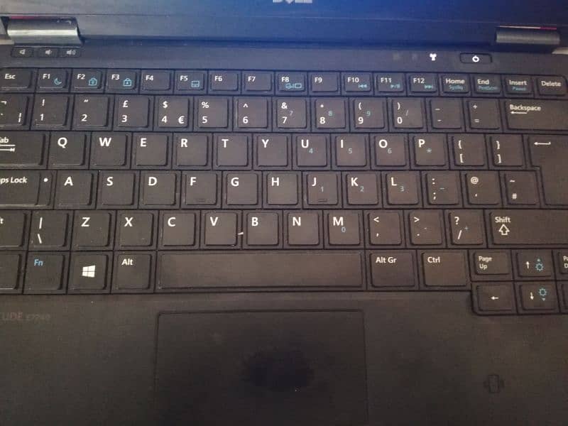 Dell Laptop Available for Sale. 3