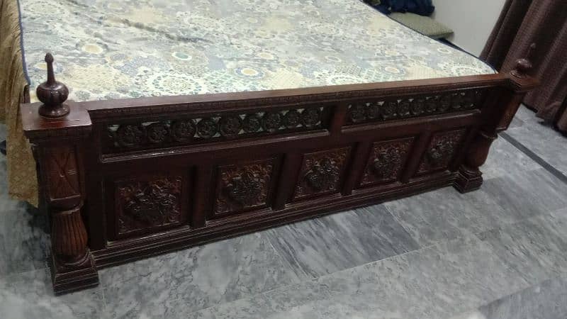solid wooden bed & dressing 1