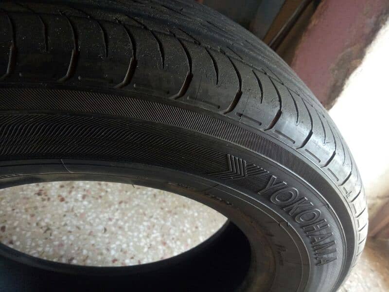 Yokohama tyre for sale in good condition. 0