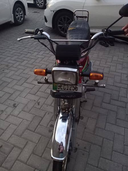 Honda 70cc neet and clean condition 1