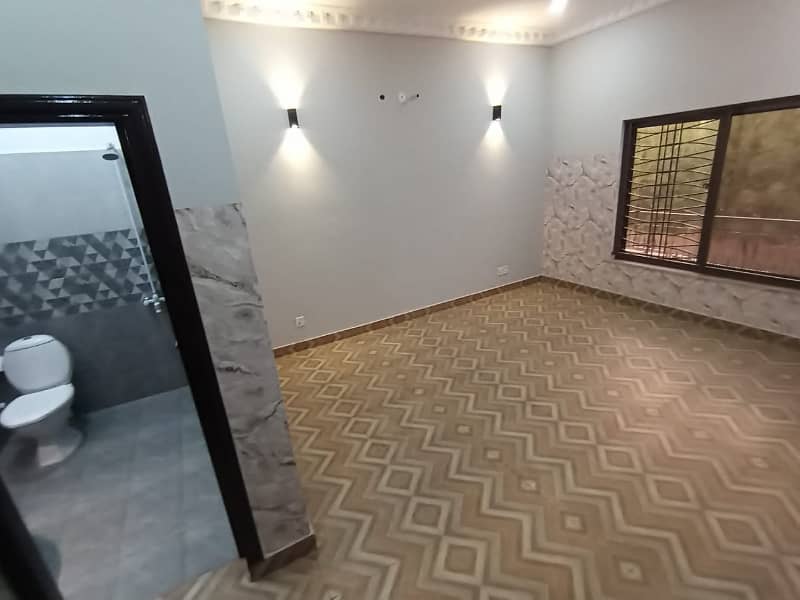 BRAND NEW HOUSE For SALE (6 MARLA) In BAHRIA TOWN 4