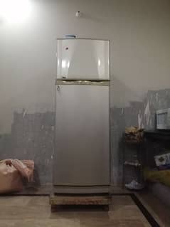 dawlance refrigerator 2 doors 0