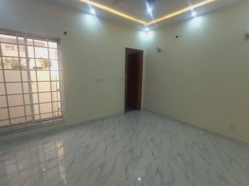 Ideal House For Sale In Bahria Town Jinnah Block 1