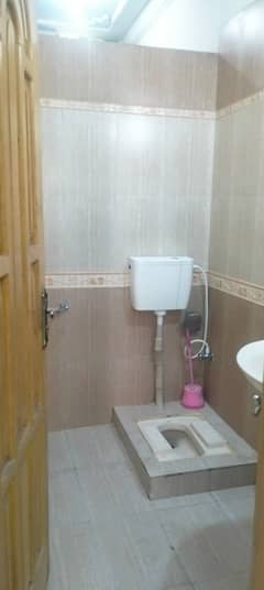 G11/3 pha flat E type 2nd floor for rent family or bechlor near to market and main road