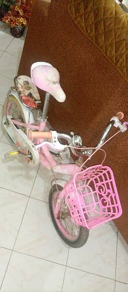 Girls Barbie Cycle 1