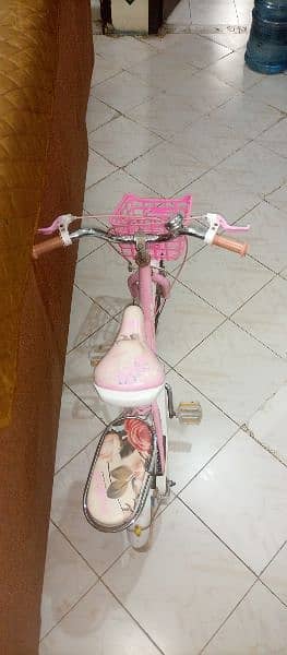 Girls Barbie Cycle 3