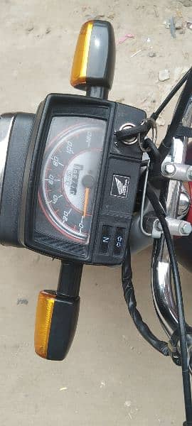 honda cd 70cc  2023 model 10/10 condition  for sell 3