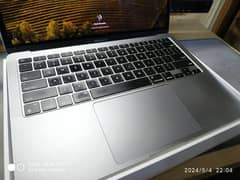 MacBook Air M1 2020 laptop (first-hand used)