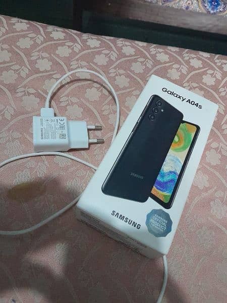 Samsung A04s new mobile only one month used 0