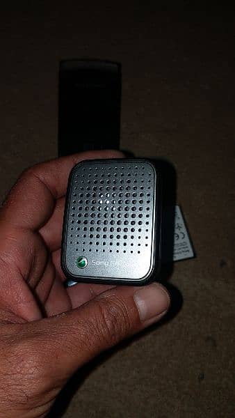Sony Ericsson W980 16