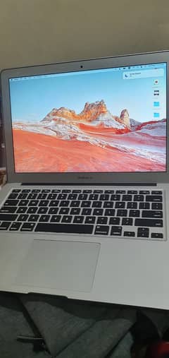 MacBook Air 2017 dual core i 7 8   256