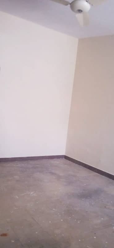Ideal Working Space 10 Marla House next to Main Road @140K 13