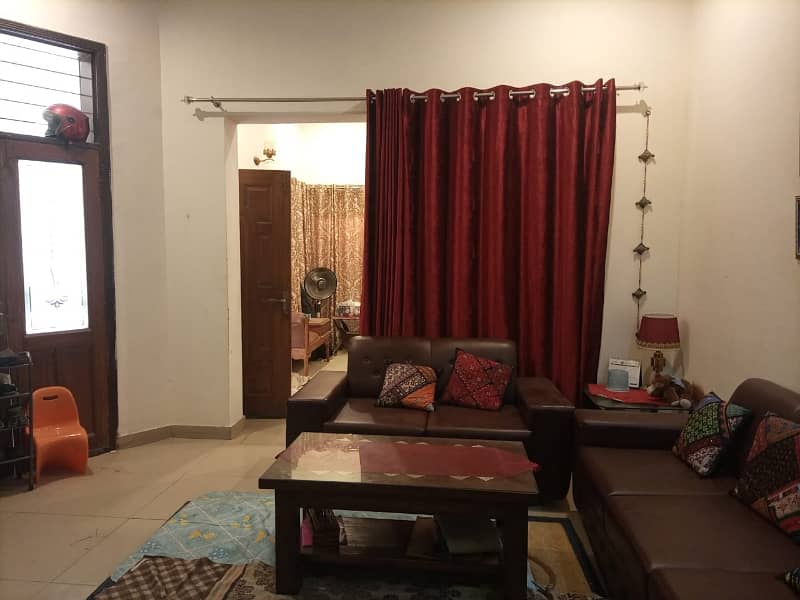10 Marla Full Independent House Available PiA Society near Wapda Town LHR 8
