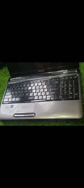 Toshibha Core i5 Laptop 4gb/250gb Good condition 3