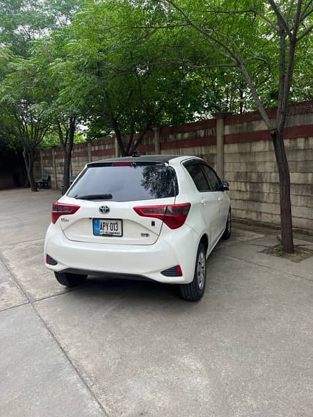 Toyota Vitz 2017 1