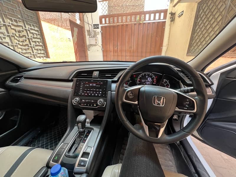 Honda Civic Oriel 2019 17