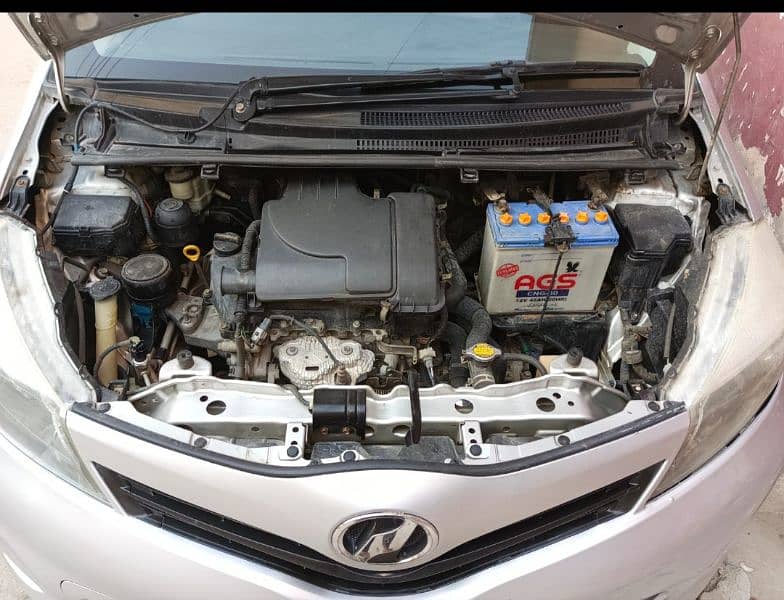 Toyota Vitz 2014 1