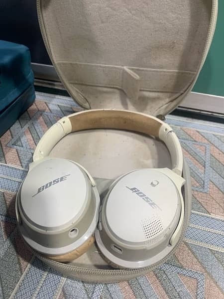 we have  all kind of Bose’ headphones and speakers 5