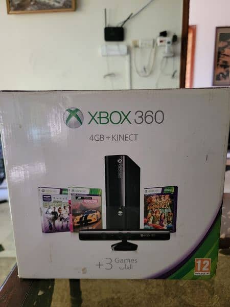 Xbox-360 slim only 6months used 2