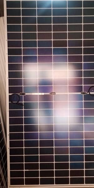 Crown solar N type Bifacial 580w/Solar Panels/Solar inverters for sale 3