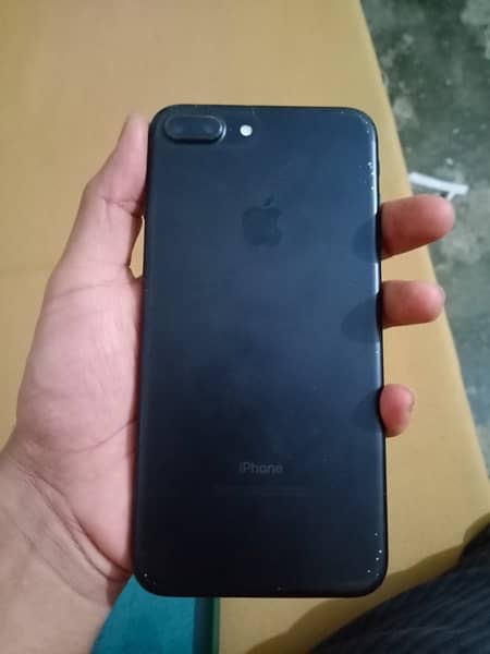 apple iphone 7 plus 32 GB Official pta aproved 8