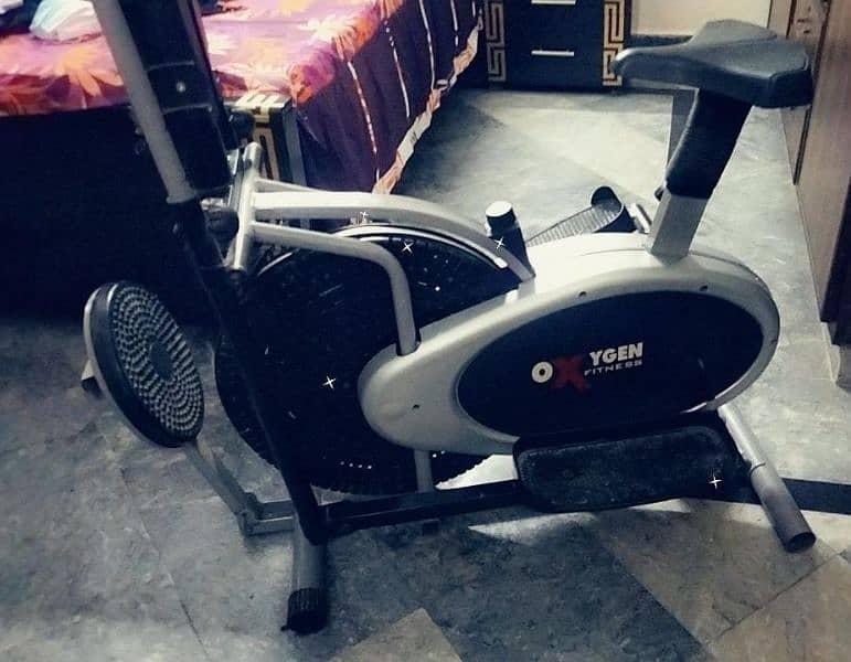 Exercise Bike ( Three in one
Cycle
,Twister
, Dumbles set) 0