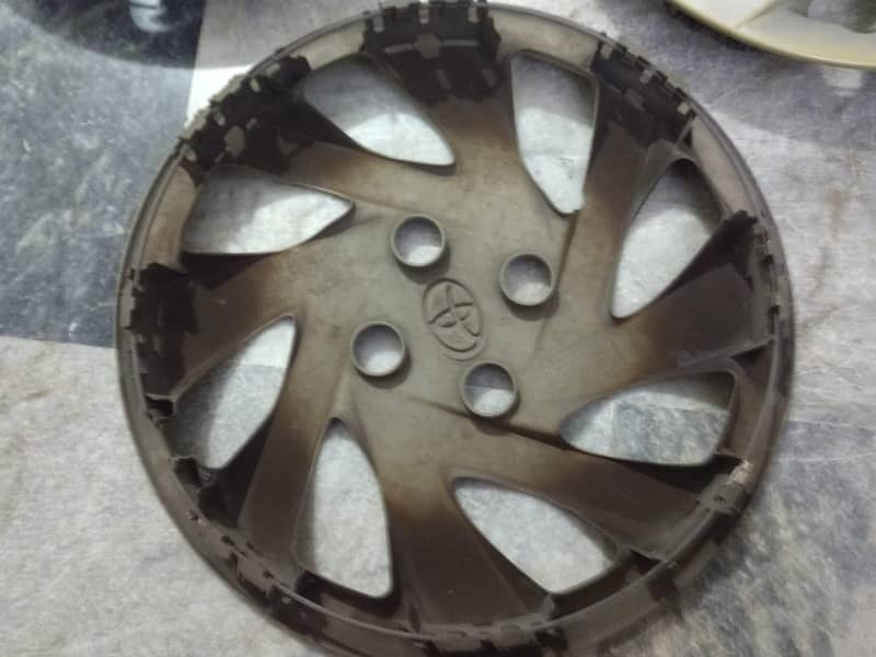 Toyota Aqua Original wheel caps 2