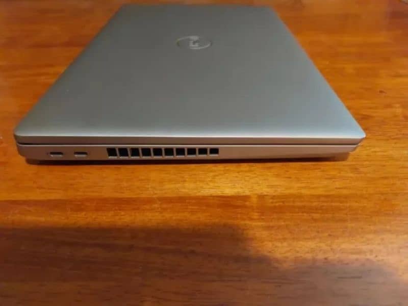 Dell Latitude 5520 15.6” FHD Laptop, 7