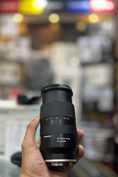 Tamron 28-75mm f/2.8 Di III RXD lesn for Sony Mirrorless (Imported) 8