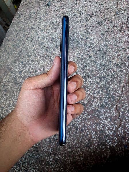Samsung Galaxy S20 Fe in Lush Condition 2