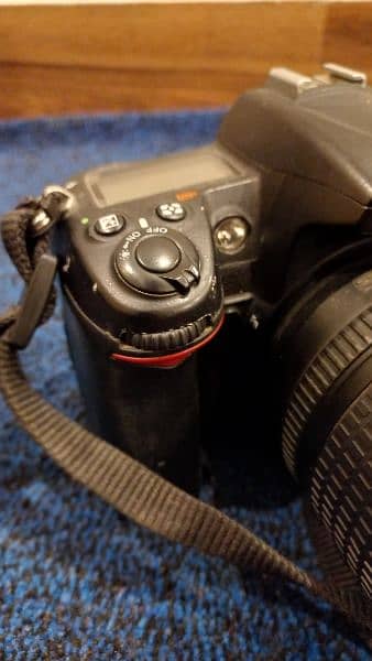 Nikon D7000 with 2 lense, (50mm 1:1.8 & 13.135mm). 3
