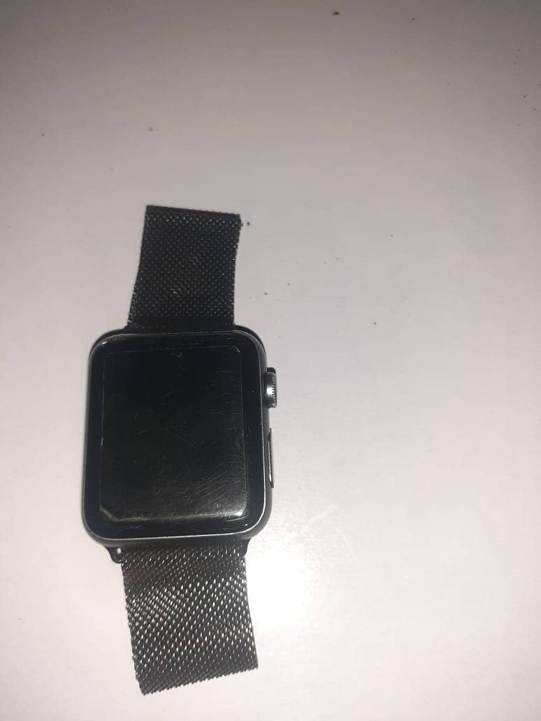 apple watch series 3 50m 42mm new condition with charger cable 1