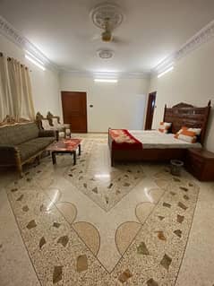  Couples Guest House 
