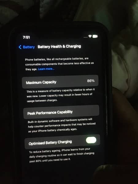 IPhone 11 battery health 86% with box good condition 2