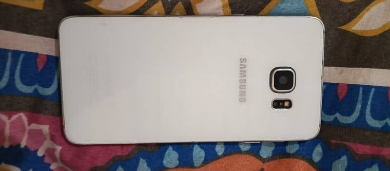 Samsung mobile S6 edge+ 1
