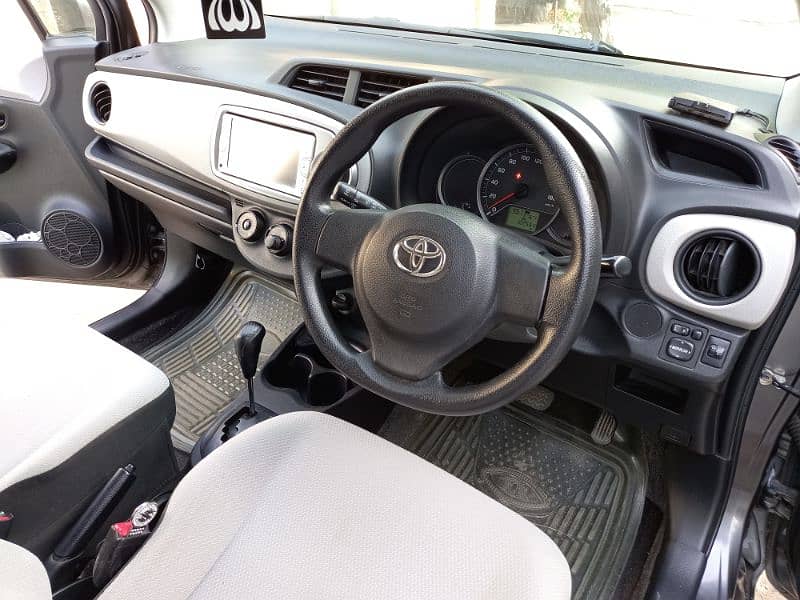 Toyota Vitz 2016 8