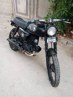70 bike modified into Cafe racer contact 03102922536